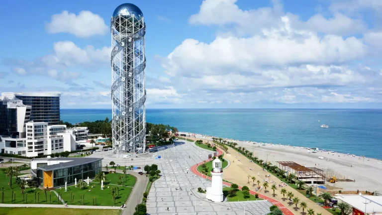 აბნაბის კოშკი — Ნინი | შენი ბათუმი აბნაბის კოშკი — Ნინი | შენი ბათუმი | შენი ბათუმი | Page 2