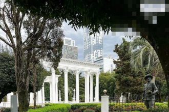 ბათუმის პარკი და ძეგლი Shape Batumi ბათუმში — ტანსაცმელი, მისამართი, ფასები | შენი ბათუმი