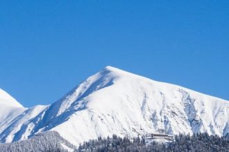 ბორჯომის საზაფხულო საძოვრები და სასამართლო შენობა