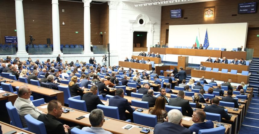 პარლამენტის სხდომა ჟელიაზკოვის მთავრობის უნდობლობა პარლამენტში