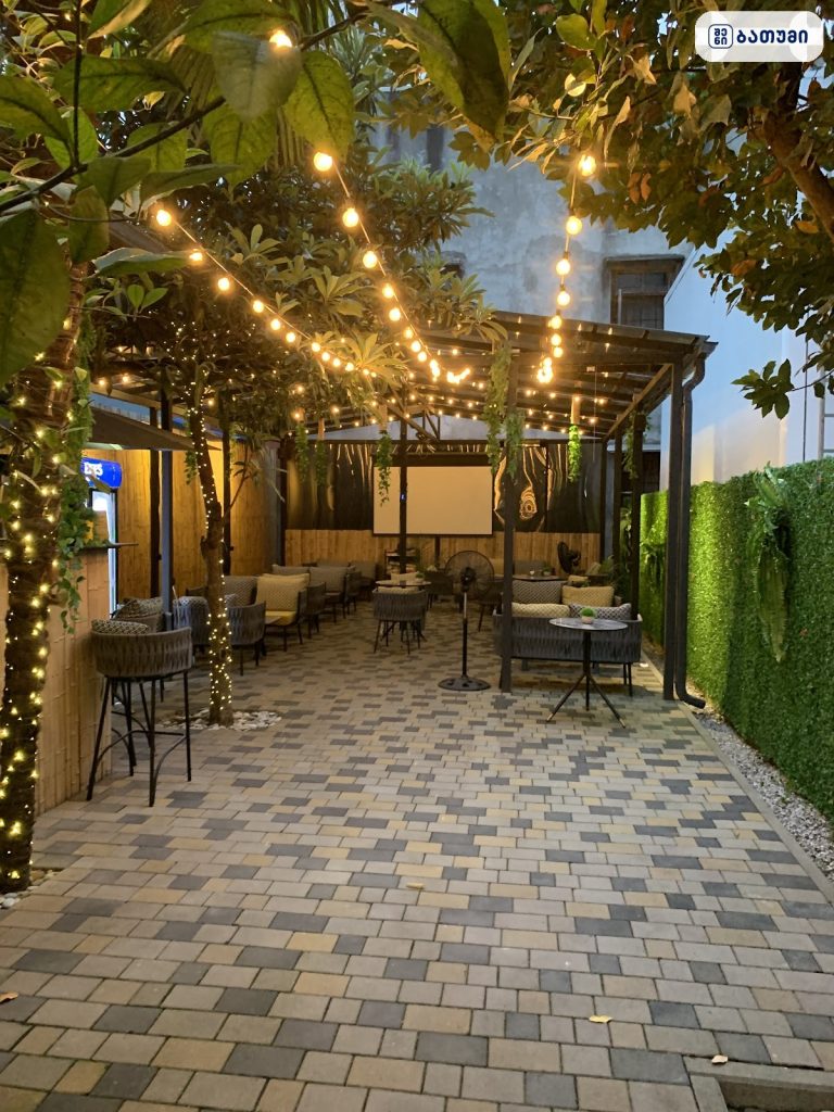 Patio — ბარი ბათუმში