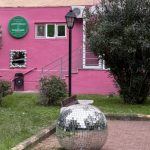 სარკე Queen’s Beauty Lab ბათუმში — სალონი, მისამართი, ფასები | შენი ბათუმი