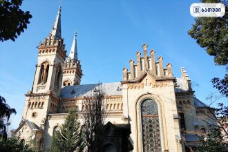 Holy Mother Virgin Nativity Cathedral Holy Mother Virgin Nativity Cathedral ბათუმში — ღირსშესანიშნაობა, მისამართი, ფასები | შენი ბათუმი