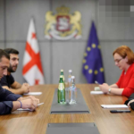 კულტურის მინისტრმა და ქართული ოცნების ახალგაზრდული ორგანიზაციის თავმჯდომარემ ახალგაზრდების კულტურულ პროექტებში ჩართვის საკითხებზე სამუშაო შეხვედრა გამართეს ესპანეთის გუნდური ფეხბურთი და მესის გენიალობა
