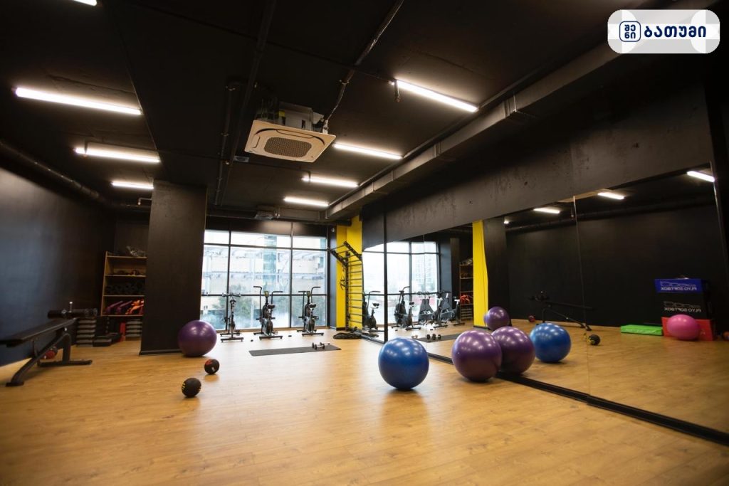 Grand Fitness ბათუმში — სპორტული ობიექტი, მისამართი, ფასები