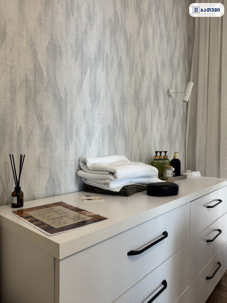 HOLOVACHOV MASSAGE THERAPY ბათუმში — სალონი, მისამართი, ფასები