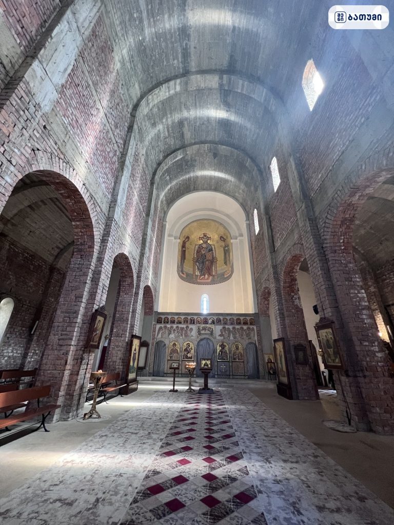Temple named after Vakhtang Gorgasali ვახტან გორგასლის სახელობის ტაძარი