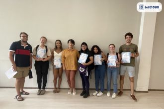სერტიფიკატების გადაცემის ცერემონია NovaMova Batumi Summer School ბათუმში — საჯარო სკოლა, მისამართი, ფასები | შენი ბათუმი