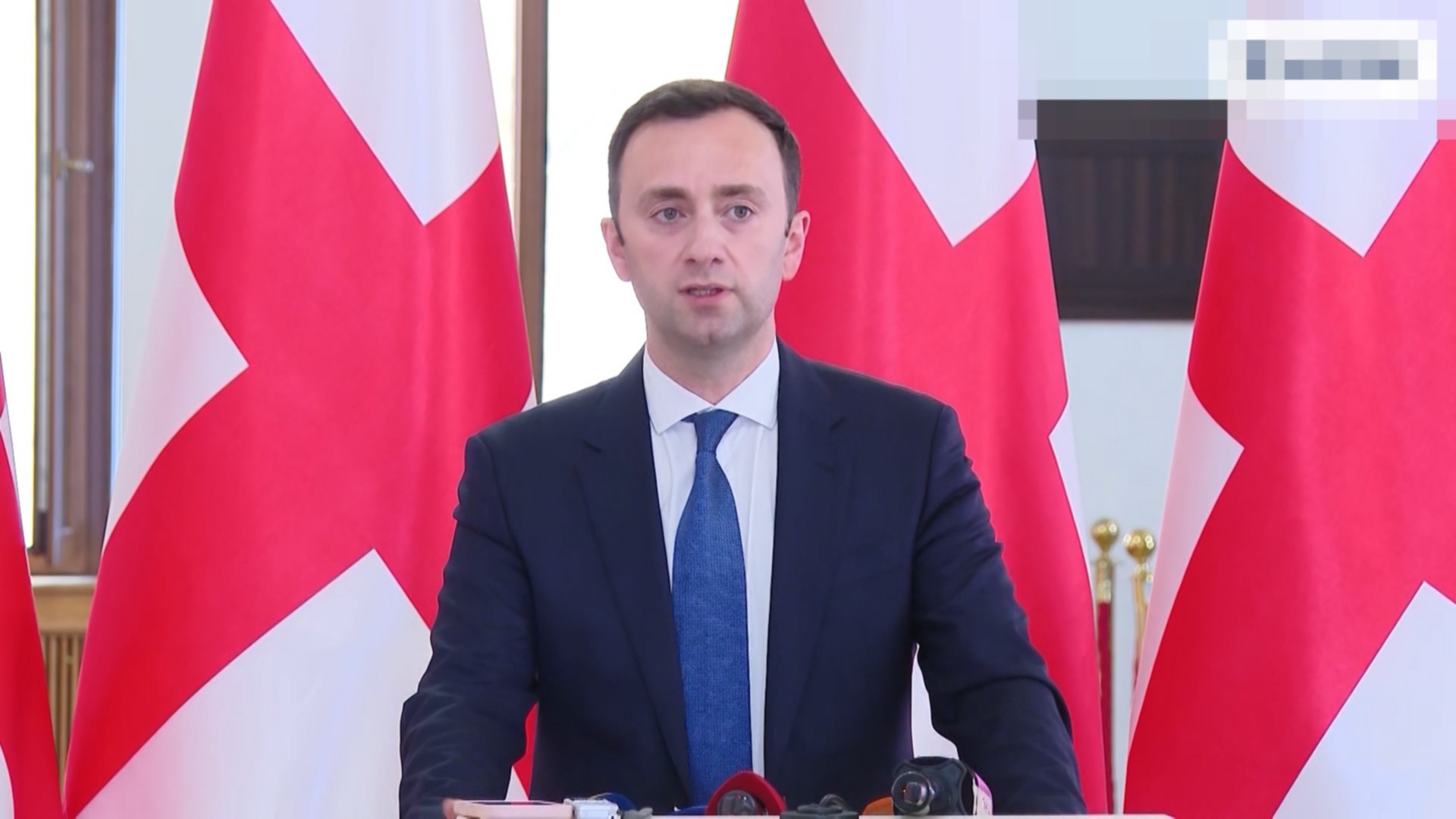 შოთა ბათუმში — ტანსაცმელი, მისამართი, ფასები