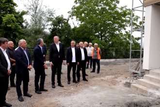 დელეგაცია მშენებლობაზე, ბათუმი