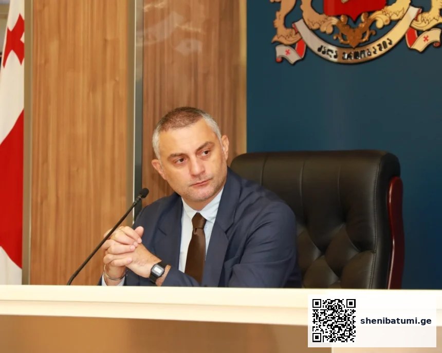 ბათუმის საკრებულოს სხდომა - ათი გადაწყვეტილება